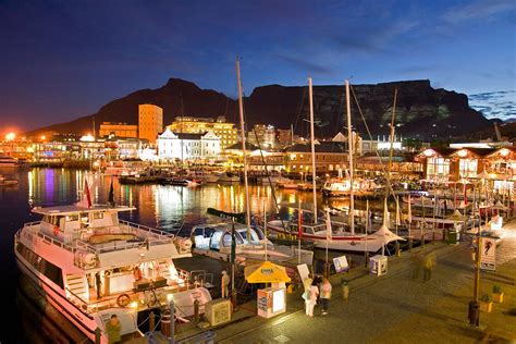 Cape Town Africa | Group Accommodation | Flights | Car Rental | Train Tours