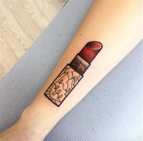 Adorable Lipstick Tattoos That'll Take Your Makeup Obsession to the ...