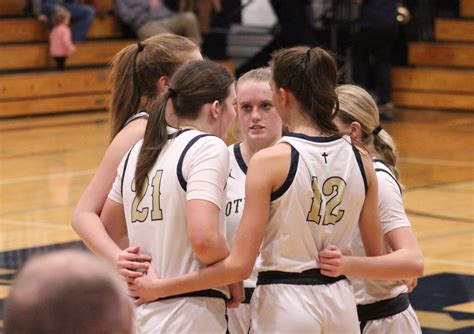 Illinois girls state basketball rankings: QND slides up to No. 3, QHS ...