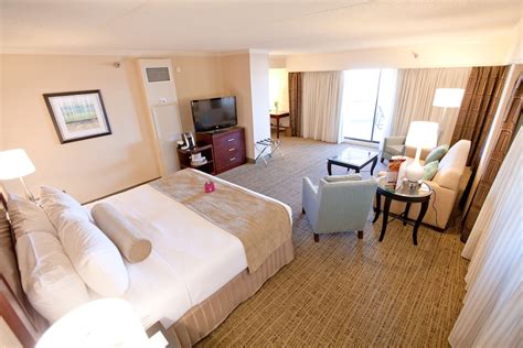 Crowne Plaza St. Louis Airport, an IHG Hotel Bridgeton, Missouri, US - Reservations.com