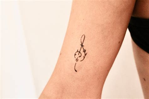 Treble Clef Temporary Tattoo set of 2 / G Clef Temporary - Etsy Canada