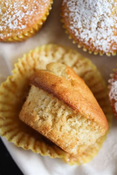 Easy Vanilla Muffin Recipe » The Fast Recipe Food Blog