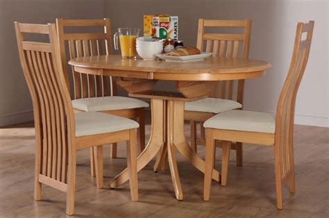 Choose The Right Dining Table Size For Your Home - Rumah Idaman
