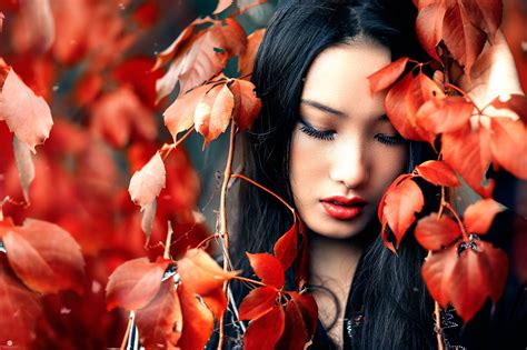 Wallpaper : face, fall, leaves, women, model, closed eyes, red, Asian, Alessandro Di Cicco ...