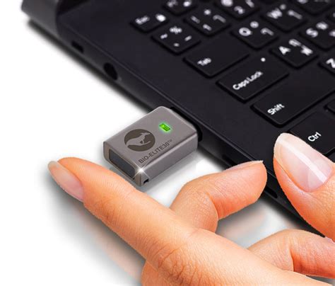 Defender Bio-Elite30™ Fingerprint Encrypted USB Flash Drive