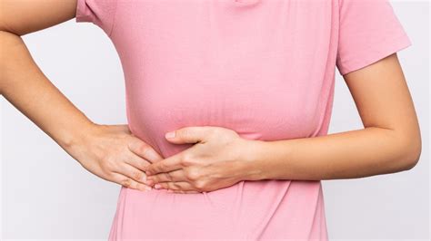 Gallbladder pain and issues: What are its symptoms and causes | HealthShots