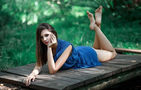 Обои girl, long hair, dress, legs, photo, photographer, barefoot, model ...