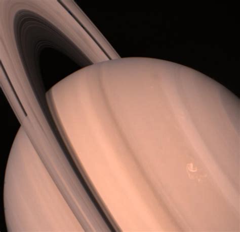 Happy Anniversary, Voyager 2! NASA Probe Flew by Saturn 35 Years Ago | Space