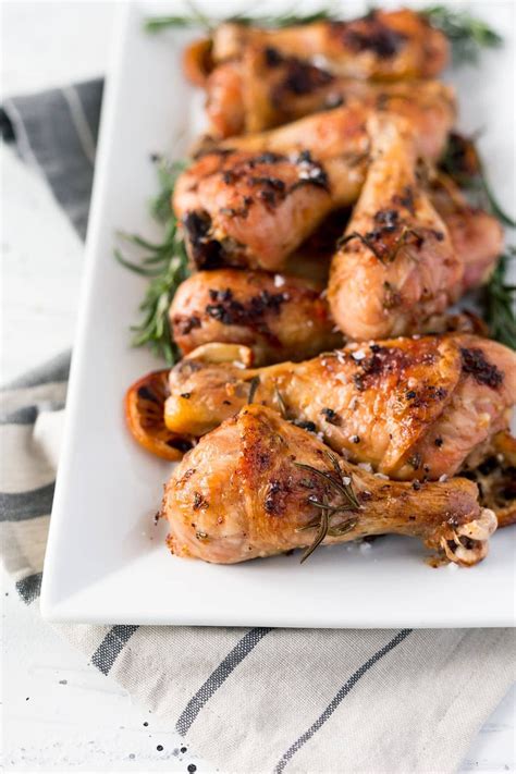 Simple Oven Roasted Chicken Drumsticks made with butter, garlic, herbs ...