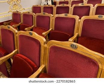 9,373 Round Wood Seats Images, Stock Photos & Vectors | Shutterstock