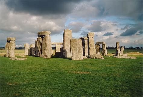 Stonehenge in Wiltshire England | Travel and Tourism
