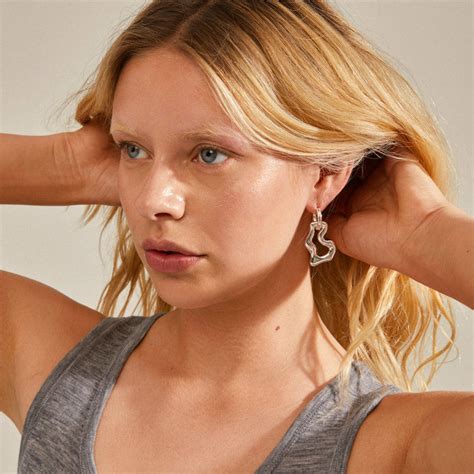 Cloud recycled earrings – Klozet Clothing Boutique
