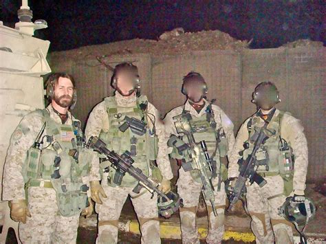 1st SFOD-D Tom Spooner with his pals in Iraq. [18001350] | Delta force ...