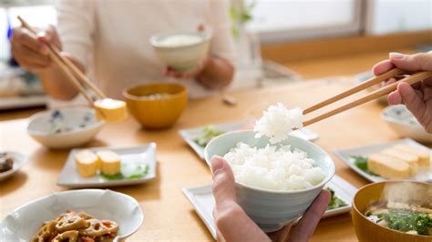 15 Japanese Eating Etiquette Rules You Need To Know