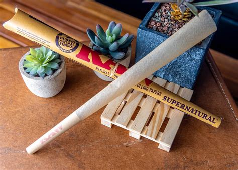 RAW Supernatural 12" Pre-Rolled Cone - Smoke Cargo