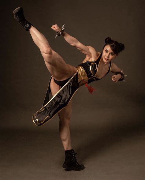 Competitive bodybuilder brings Chun-Li to life with stunning cosplay ...