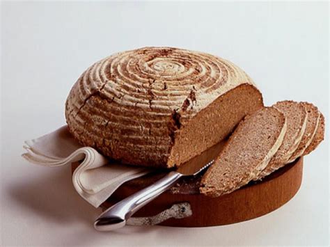 Rye bread Nutrition Facts - Eat This Much