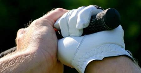 The Pros And Cons Of Oversized Golf Grips – Should You Use Them? - The ...