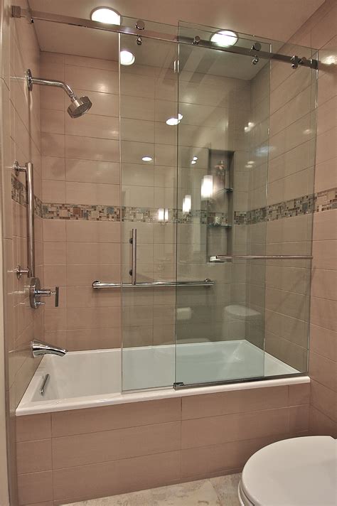 Chicago Frameless Shower Doors Installation – Chicago Glass and Mirror