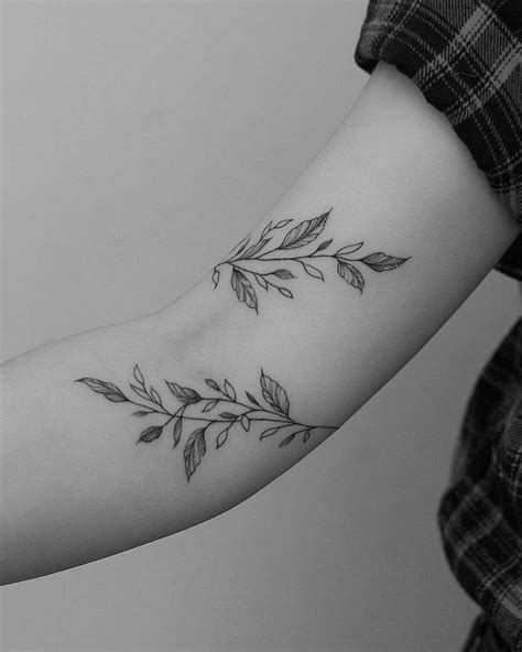 Pin on Tattoo in 2020 | Wrap around tattoo, Tattoos, Simplistic tattoos