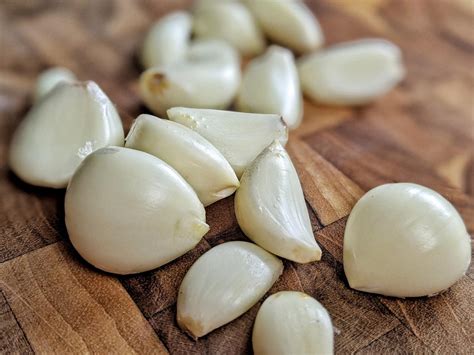 How to Store Garlic Cloves Recipe | Michelle's Video | Craftlog