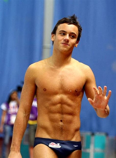 Come dive in my bed Tom Daley ;) | Tom daley, Olympics, Speedo