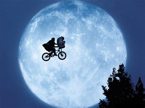 E.T.: The Extra-Terrestrial ***** (1982, Henry Thomas, Drew Barrymore ...