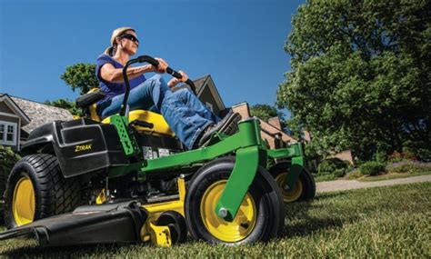 Exploring John Deere Z300 Series Models and Features