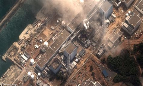 Fukushima photographs from Arkadiusz Podniesinski show the nuclear plant 5 years on | Daily Mail ...