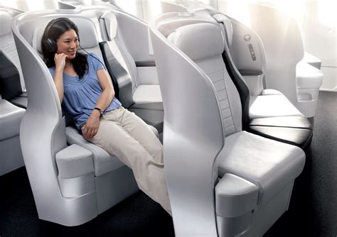 Air New Zealand 777-300 aircraft programme - Space seat | Best Awards ...