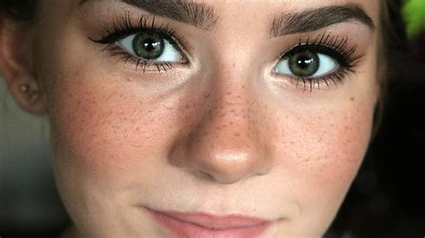 How To Make Fake Freckles With Eyebrow Pencil - EyebrowShaper