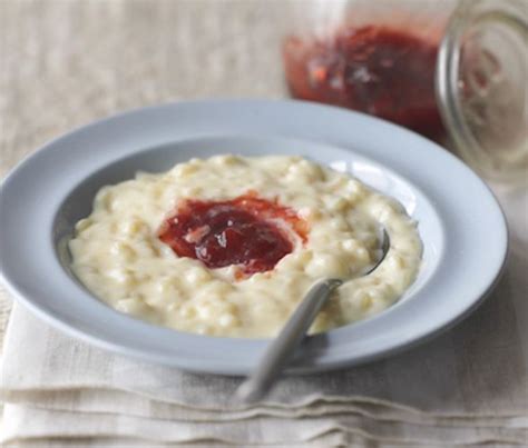 Who loves Rice Pudding? How do you eat yours? #Food #Jam #RicePudding | Rice pudding, Carnation ...