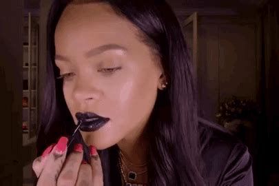 Rihanna's Fenty Beauty Lipstick Makeup Tutorial | Hypebae