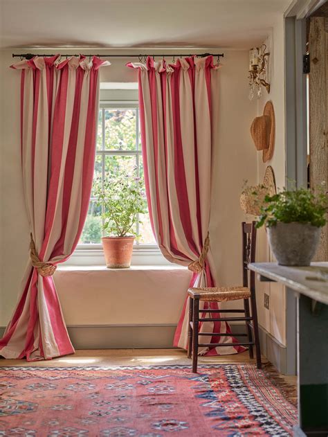 How to choose curtain colors for any room: experts advise | Homes & Gardens