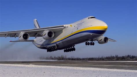 World's Strongest Plane - Ukrainian AN-124 Ruslan | Mega Machines - u-krane.com