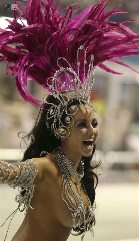 Carnival in RIO #vegasshowgirldancers | Carnival girl, Carnival outfits, Brazilian beauty