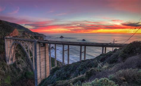 Sunset over Bixby Bridge - Big Sur, CA [OC] : r/pics