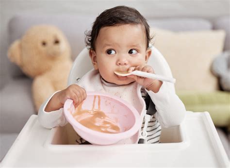 Is Your Baby Ready for Solids? 6 Signs of Readiness - Kids Eat in Color