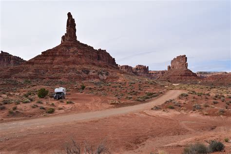 Top 9 Boondocking Tips and Tricks | Truck Camper Adventure