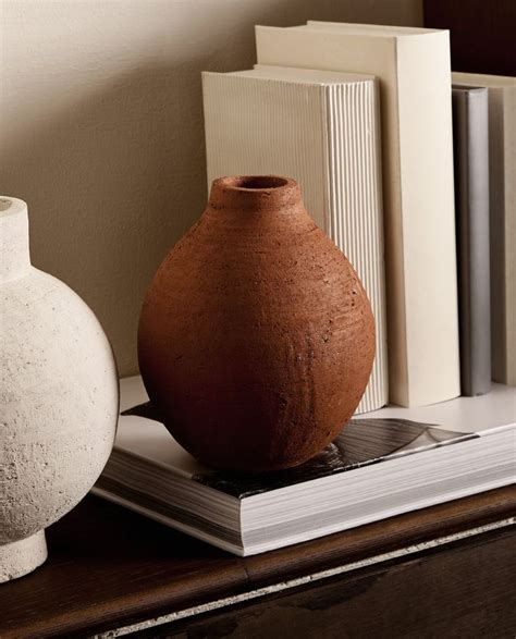 Image 6 of the product TERRACOTTA VASE | Tendance deco, Deco, Decoration salon