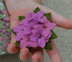 hair clip idea Wool Projects, Sewing Projects, Kids Hair Clips, Flower Petals, Flowers, Hair ...