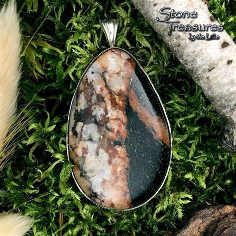 Feldspar Granite Pendant | Feldspar, Natural stone jewelry, Pendants