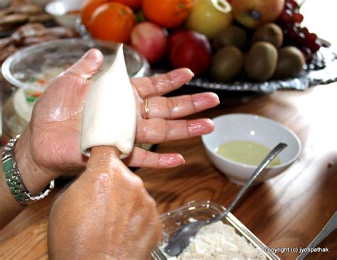 Taste of Nepal: Yomari or Yoh-Mari (योमरी, योह-मरी)