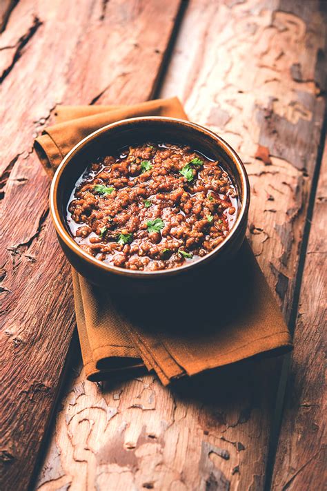 Easy Chicken Keema Recipe That Is Extremely Flavorful