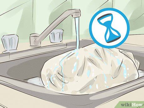 3 Ways to Defrost a Turkey - wikiHow