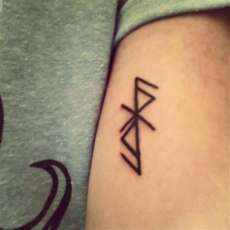 Vikings runes. #runes #vikings #vikingsrunes #ehiwaz #raidho #kenaz #wunjo #runestattoo # ...