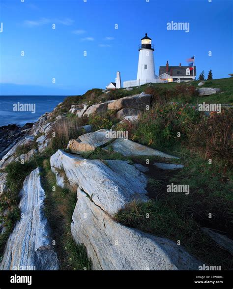 The Pemaquid Point Lighthouse At Sunrise, Bristol, Maine, USA Stock Photo - Alamy