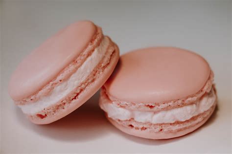 Macarons (French Macaroons) | Recipe | French macaroon recipes ...