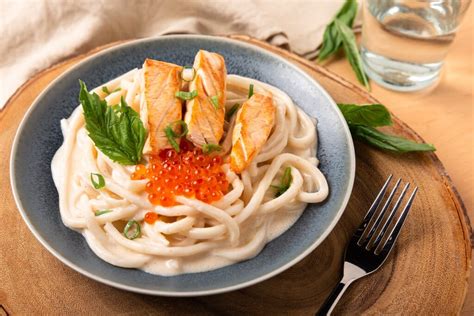 Creamy Udon with salmon & salmon roe - Recipes | Twin Marquis (真味 ...