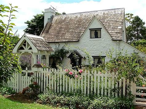 For Sale: A House Built to Look Like an Old English Cottage - Hooked on Houses